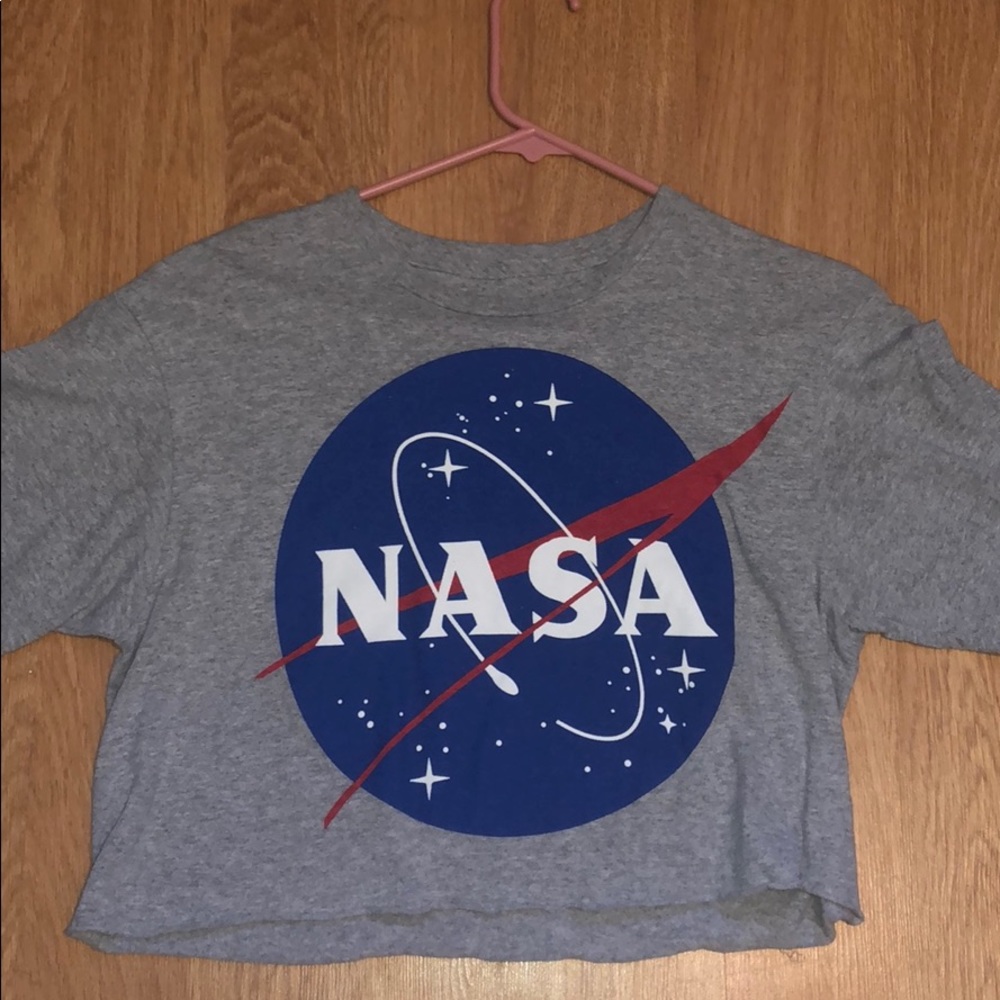 NASA CROPPED TEE